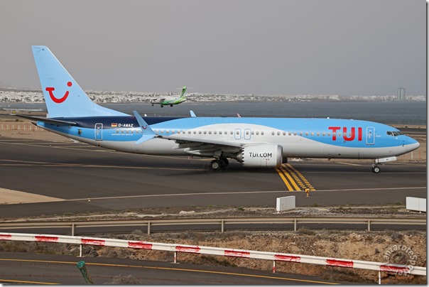 D-AMAZ TUIfly Boeing 737-8 MAX “Naples”